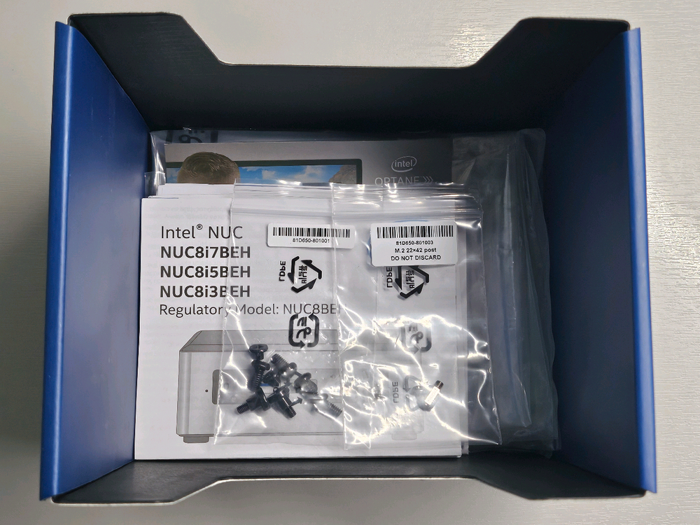 인텔 NUC 미니 PC NUC8i3BEH / 8GB RAM / 240GB--2