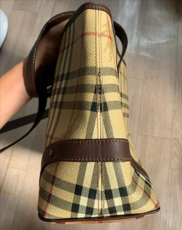 정품 버버리 토트백--3