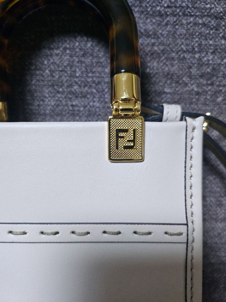 펜디 로고 선샤인 미니크로스백(새상품)--2