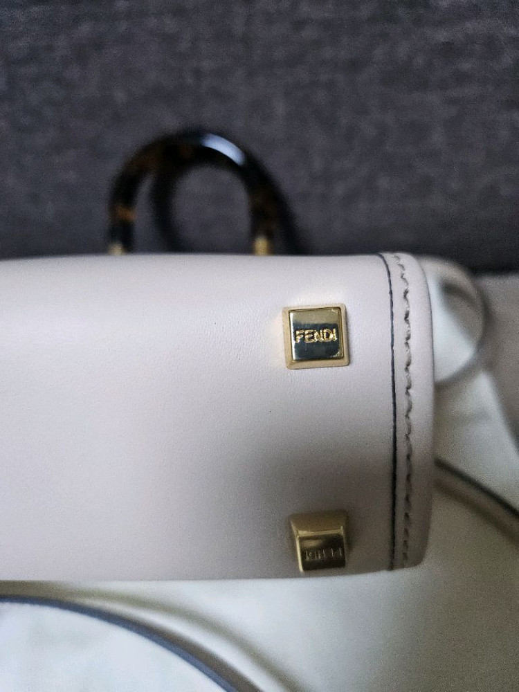 펜디 로고 선샤인 미니크로스백(새상품)--3