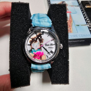 미니소) 명탐정코난 손목시계 판매합니다.