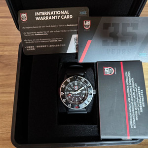 루미녹스 네이비씰 헤리티지 XS.3001.H 30주년 한정판 판매합니다.