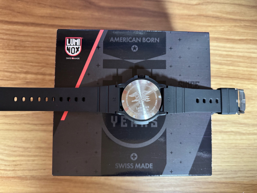 루미녹스 네이비씰 헤리티지 XS.3001.H 30주년 한정판 판매합니다.--5