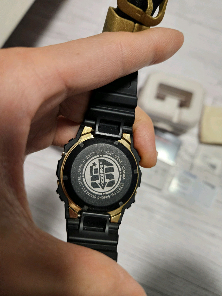 지샥 40주년 DW-5040PG-1DR--2