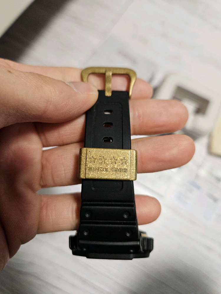 지샥 40주년 DW-5040PG-1DR--3