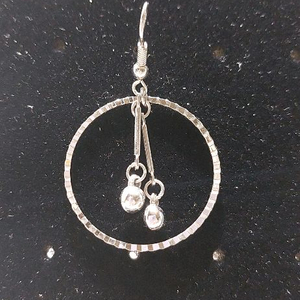 공방 웨딩 하객 귀걸이 빛을 비추면 엄청 반짝여