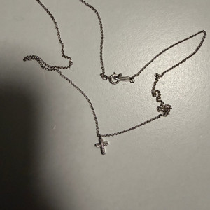 티파니앤코 미니 십자가 다이아 목걸이