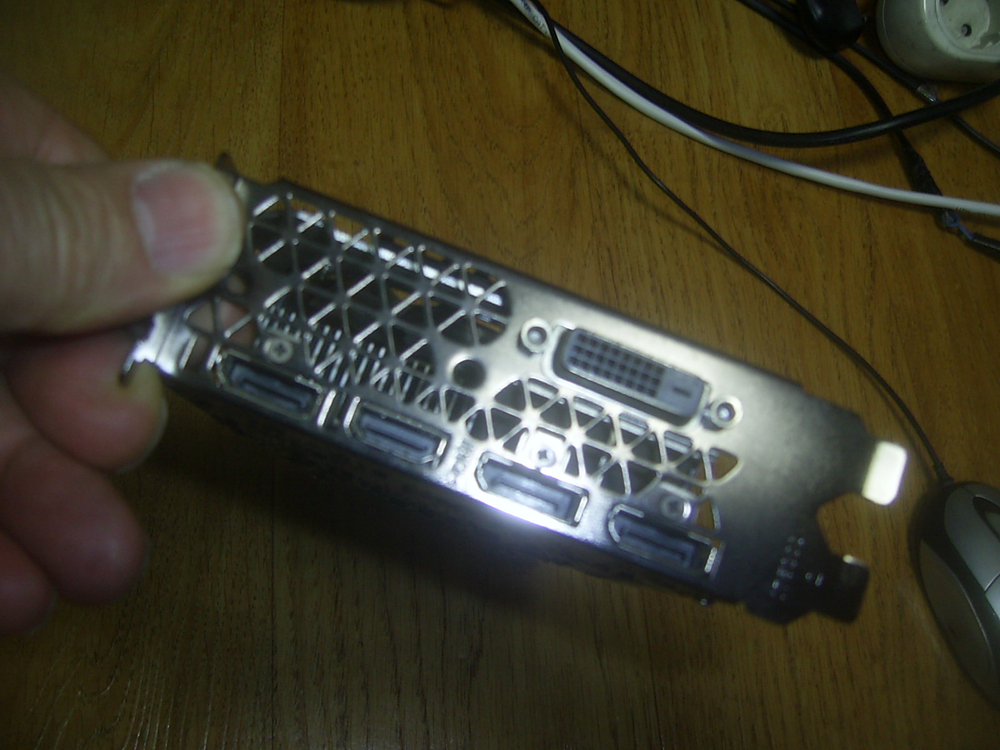 엠이아이씨 GTX 1060-3G 그래픽카드--1