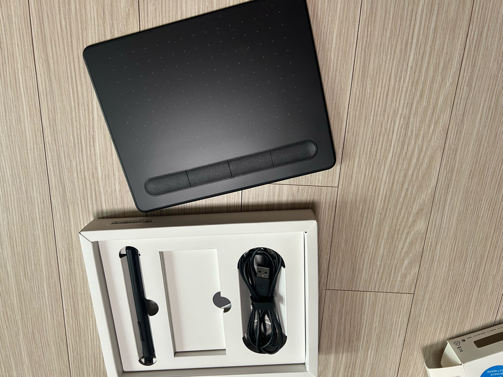 와콤 인튜어스 CTL-4100--2