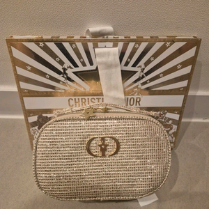 디올 홀리데이 파우치 +쇼핑백 새상품