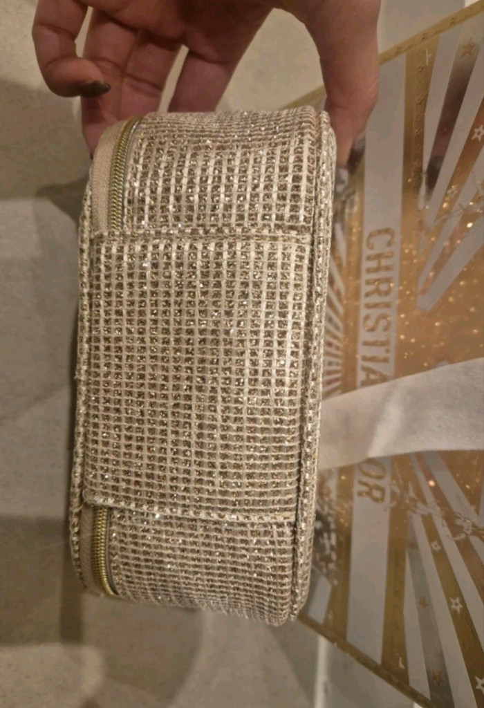 디올 홀리데이 파우치 +쇼핑백 새상품--2