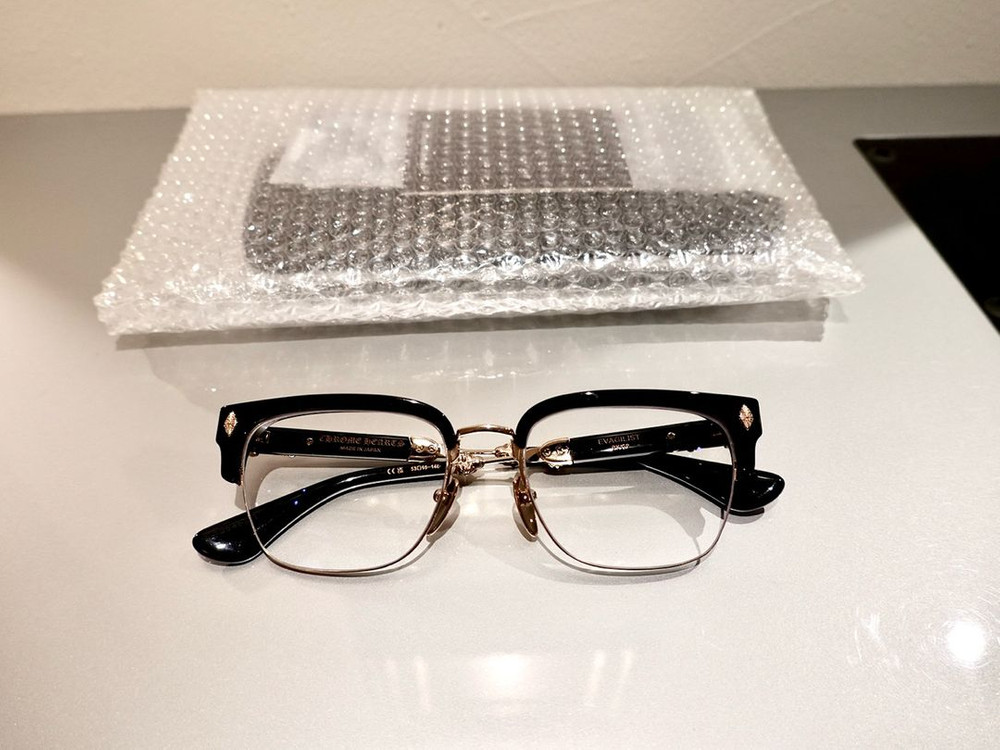 크롬하츠 에바질리스트 블랙/골드 안경--1