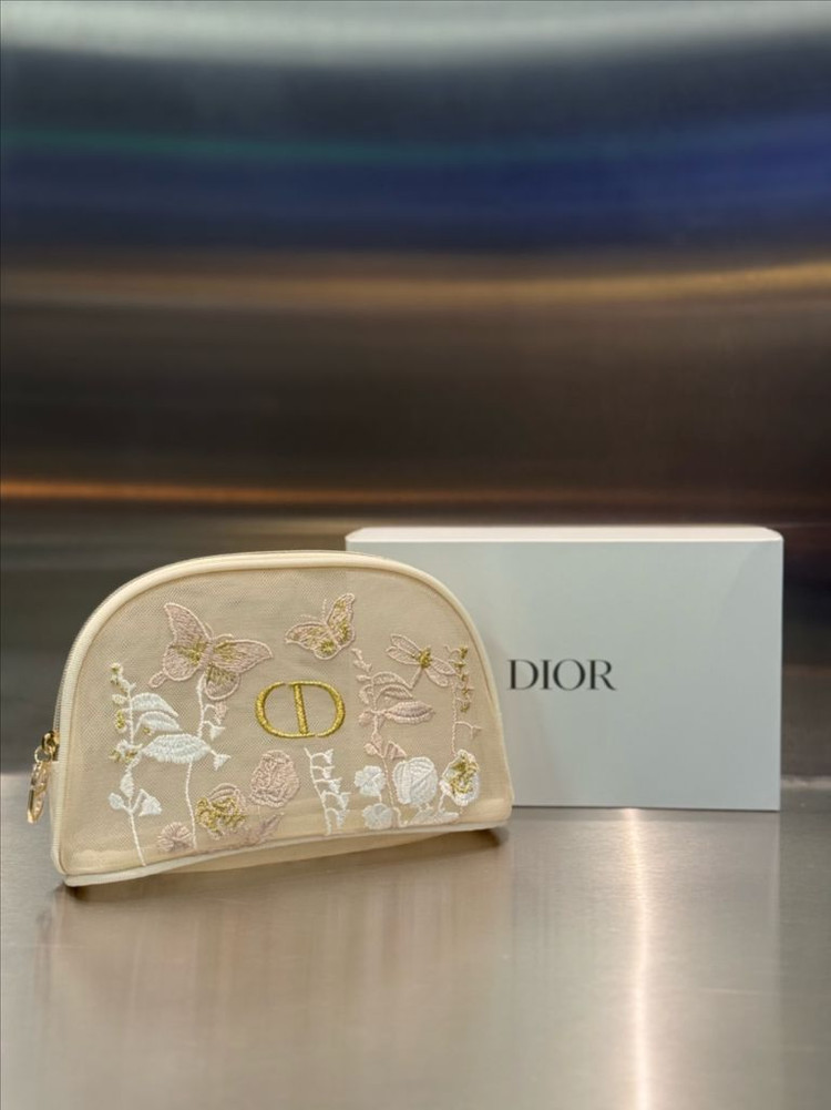 디올자수파우치--1