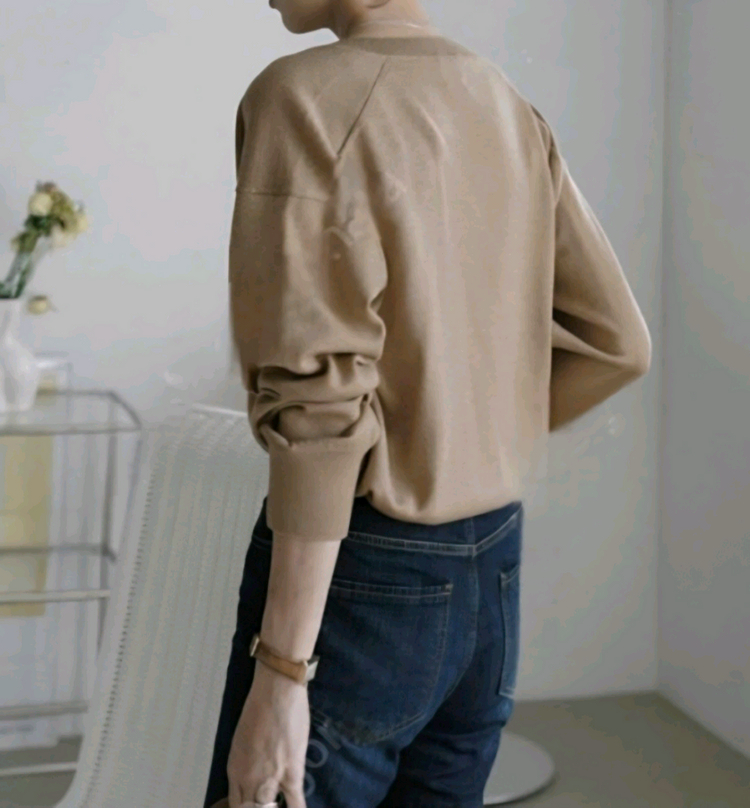 유메르 브이넥 브이 니트 ( 배송 온 비닐그대로, 새상품 )--2