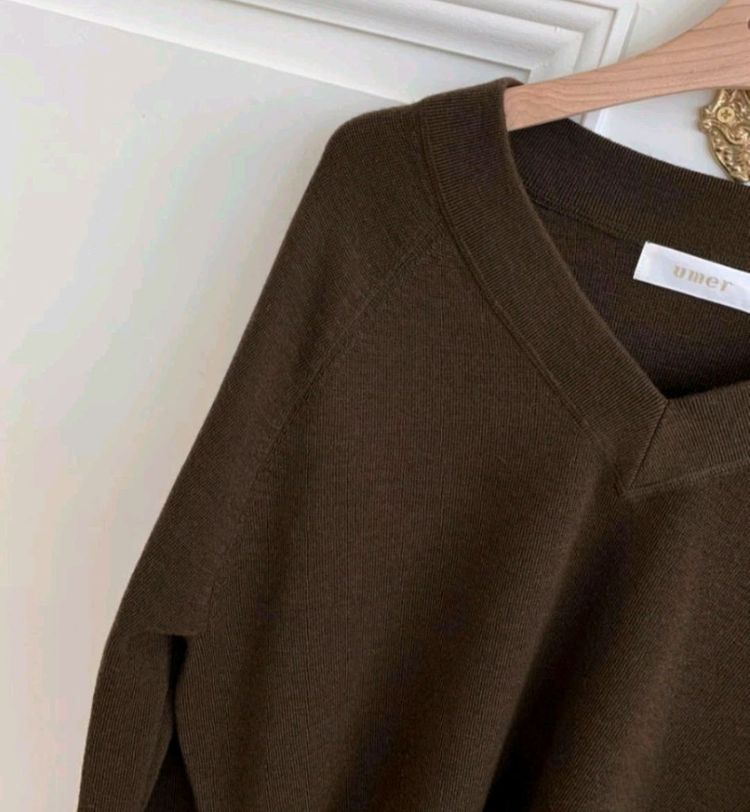 유메르 브이넥 니트 ( 배송온 비닐 그대로, 새상품 )--6