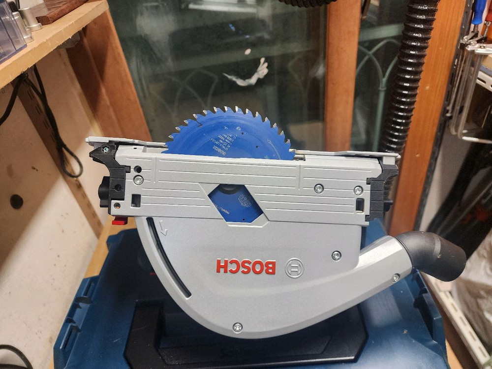 보쉬 플런지쏘 (GKT 18V-52 GC) 베어툴 팝니다. 이미지