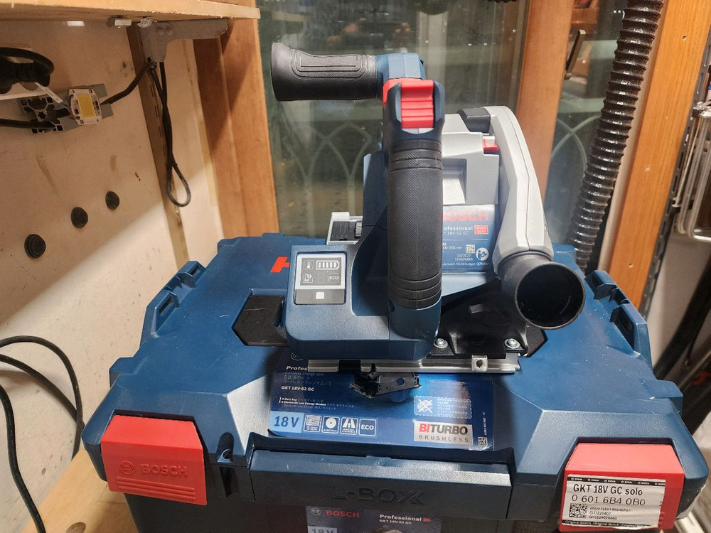 보쉬 플런지쏘 (GKT 18V-52 GC) 베어툴 팝니다. 이미지