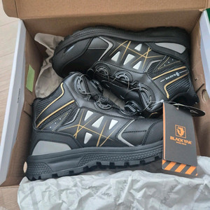 블랙야크 낚시화