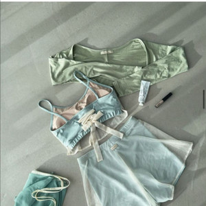 르니끄 폴웨어 모네세트