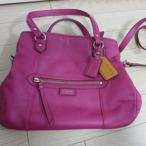 코치 핑크 가죽가방