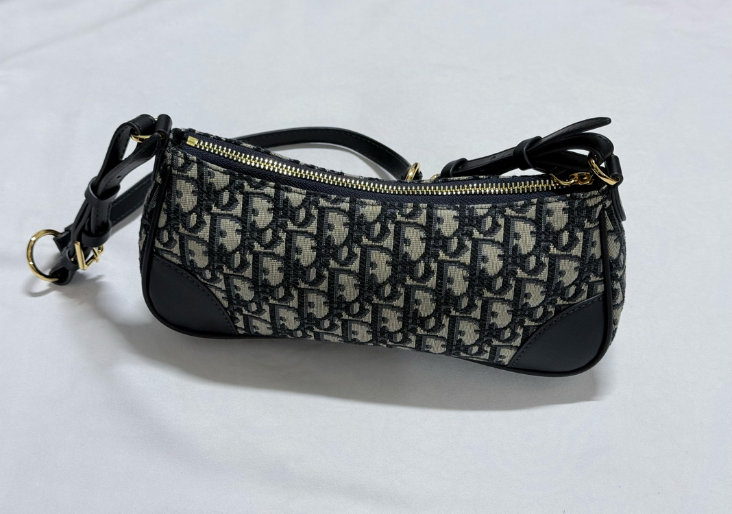 새상품> 오블리크미니백--1