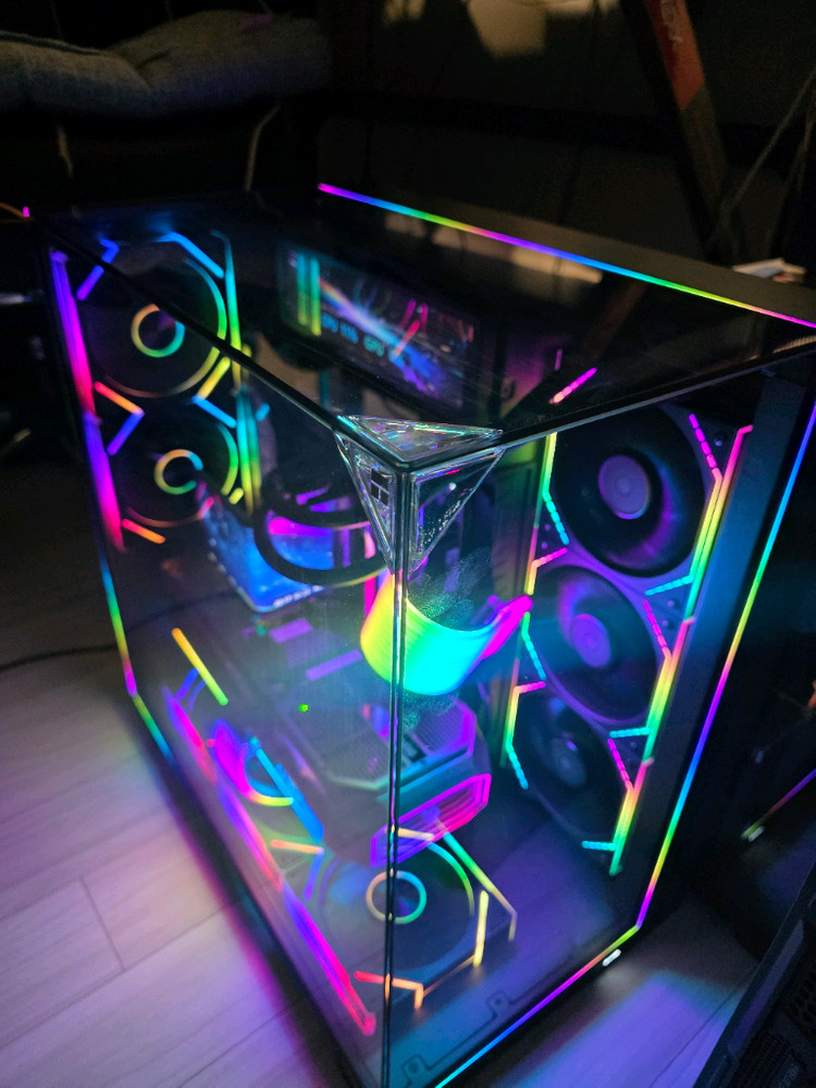 라이젠9 9950X3D 64GB 3TB 5090 최고사양감성본체--1