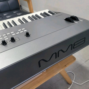 야마하 MM8 신디사이저