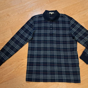 <명품> 버버리 100% 울 카라 티셔츠 (100사이즈)