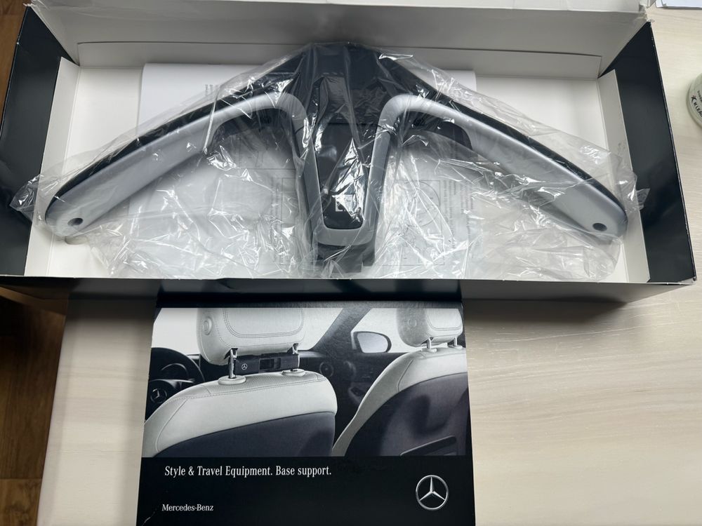 벤츠 순정품 옷걸이+브라켓 팔아요.--0