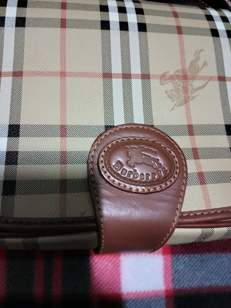 버버리 노바체크 크로스백(정품)--1