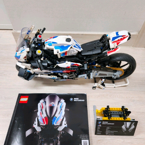 레고 테크닉 BMW M 1000 RR 판매합니다- 1:5 스케일- 1920 피스- 실제 BMW 오토바이 디자인 반영