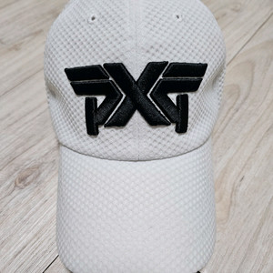 PXG 골프 볼캡 모자 (화이트) 2만에 팝니다.
