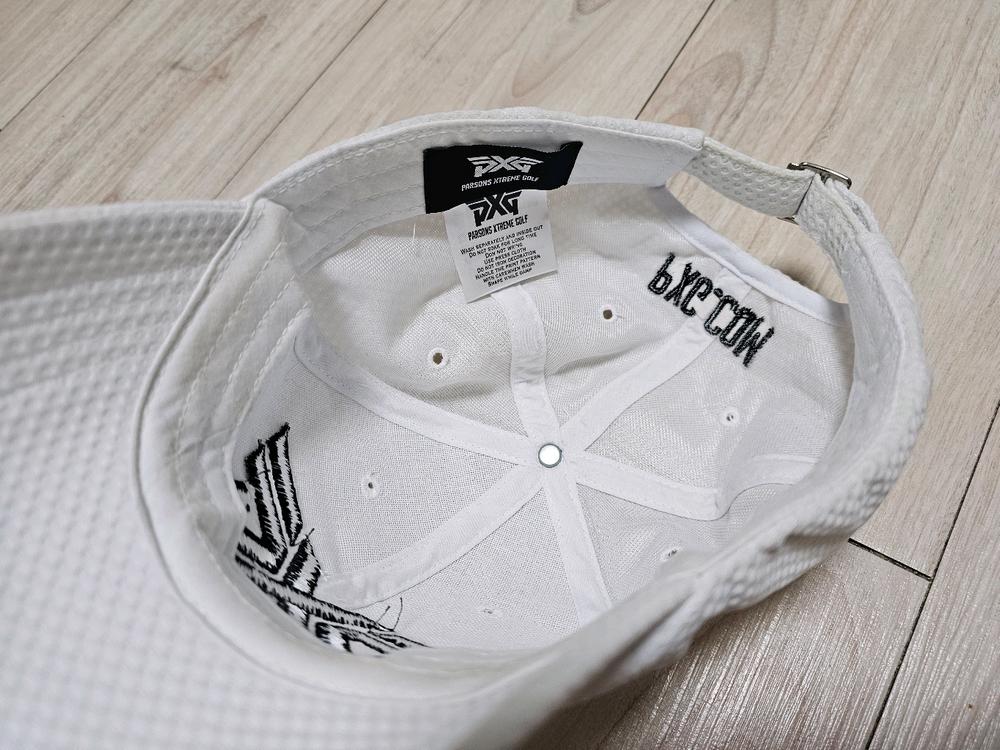 PXG 골프 볼캡 모자 (화이트) 2만에 팝니다.--3