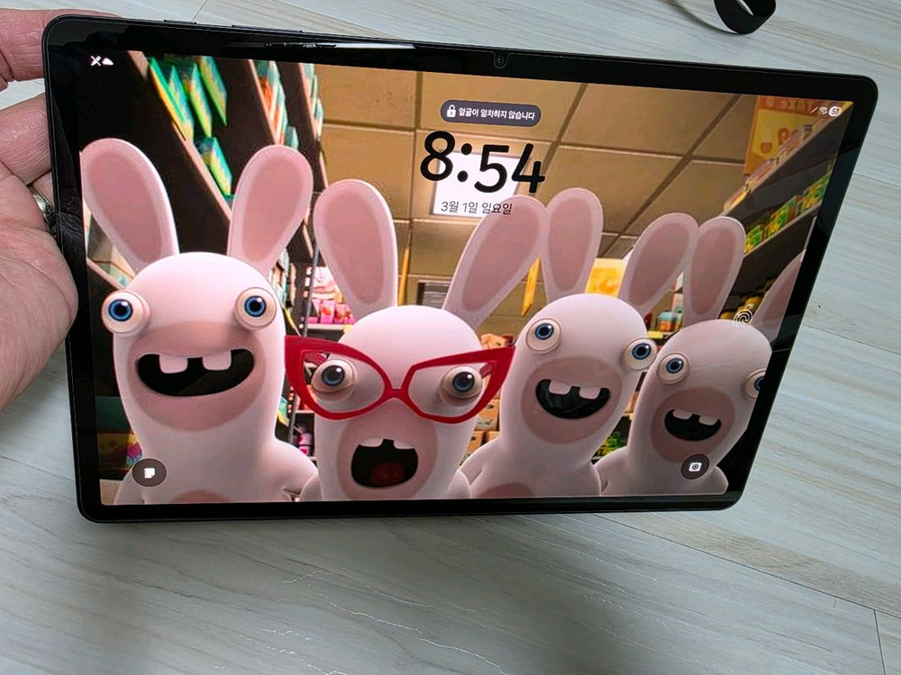 갤럭시탭 S8 + 256g wifi 팝니다--2