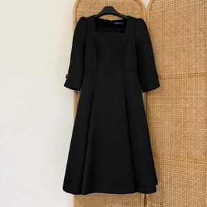 로엠 블랙 스퀘어넥 플레어 원피스 M
