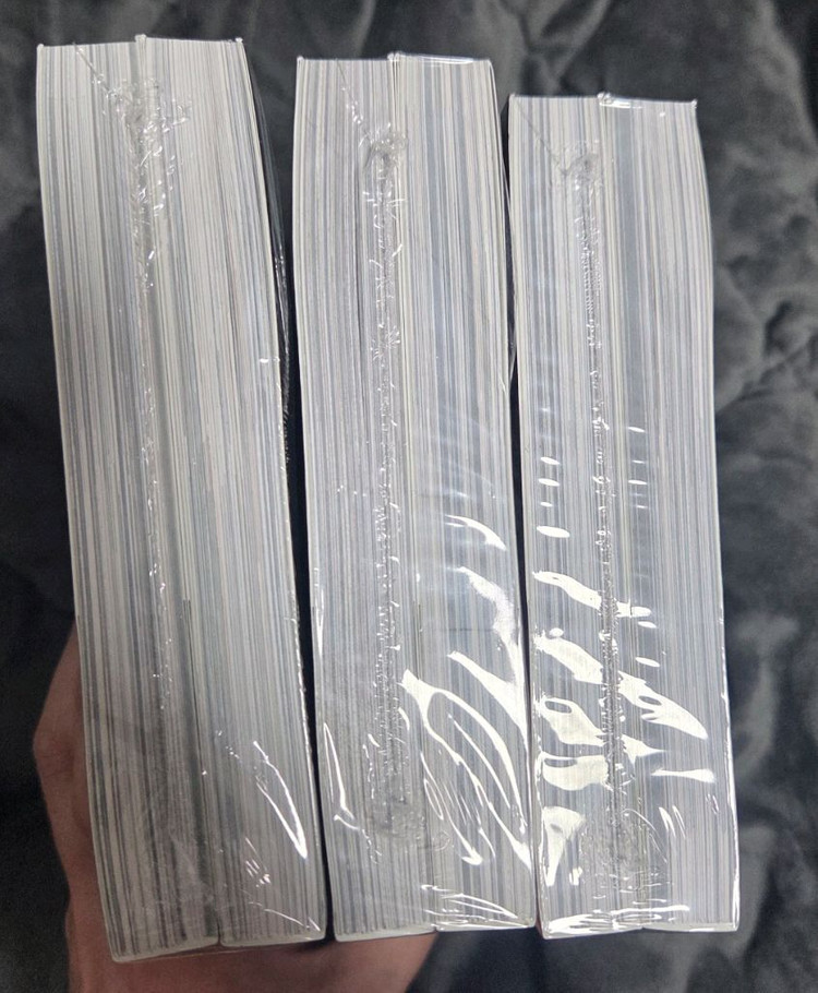 웹툰 킬러 배드로 만화책 팝니다--2