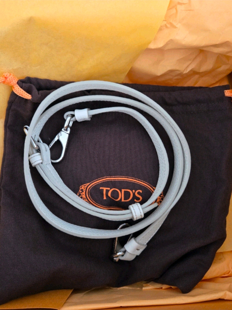 토즈 마이크로 토트백 XBWAPAEL000QRI 9P09토즈 타임리스 마이크로 토트백--5