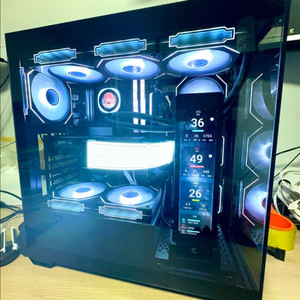 RTX 5060 새 그래픽카드 장착! 블랙 우드 감성 게이밍 PC 완성형