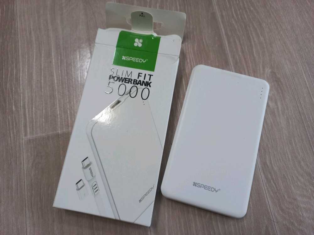 보조배터리 3개--3