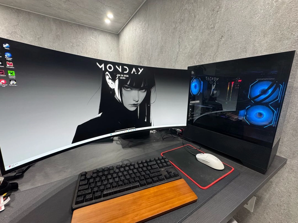 9800x3d컴퓨터,oled모니터 - 안심되는 중고거래