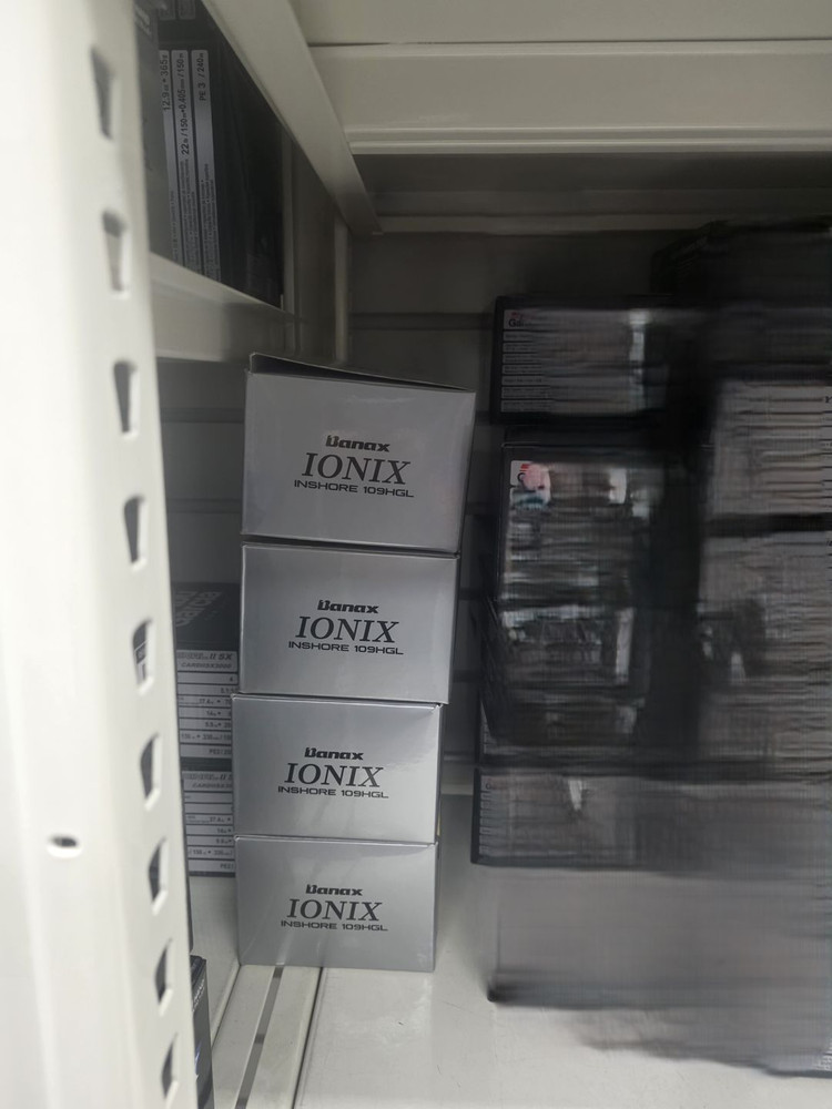 바낙스 스피닝릴 아이오닉스 인쇼어 미사용 새제품 팝니다. 이미지