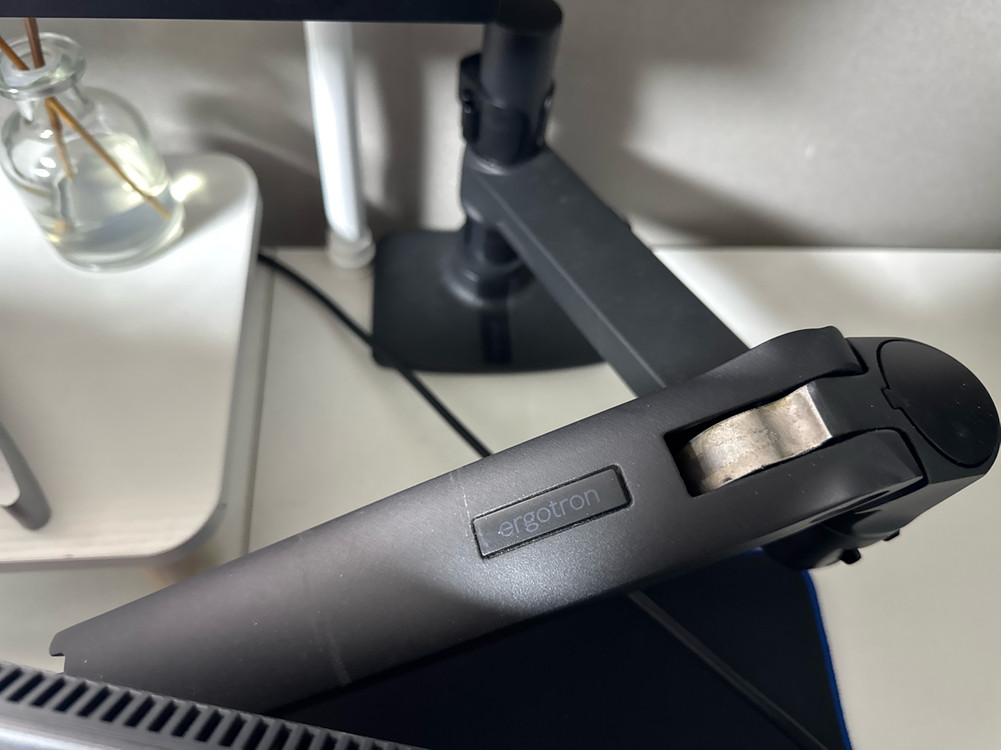 휴이온 KAMVAS 22 PLUS + 어고트론 모니터암--3