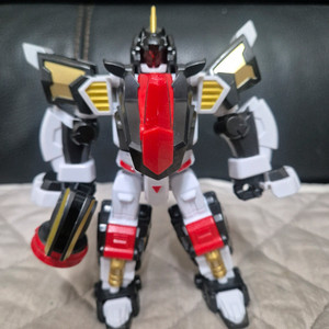 미니특공대 애니멀트론 코라 로봇(무기포함