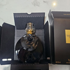 할인 발렌티노 발렌티나 우드 아솔루토 오드퍼퓸 80ml 미개봉 새상품