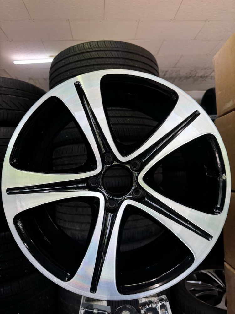 벤츠E클래스 w213 18인치 정품휠세트 팝니다--4