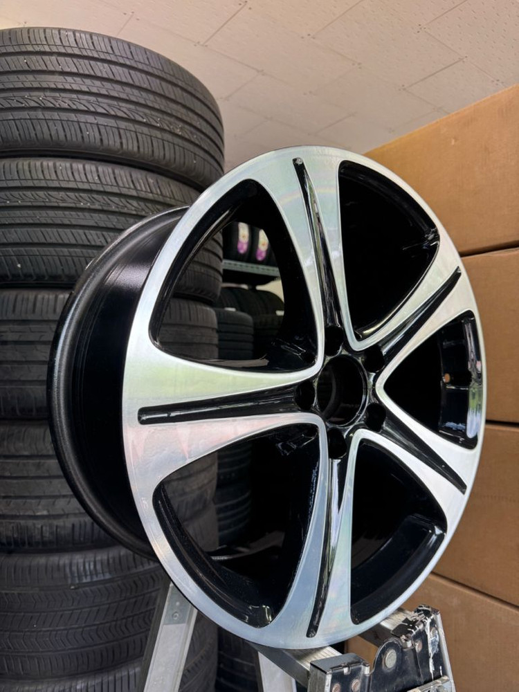 벤츠E클래스 w213 18인치 정품휠세트 팝니다--5