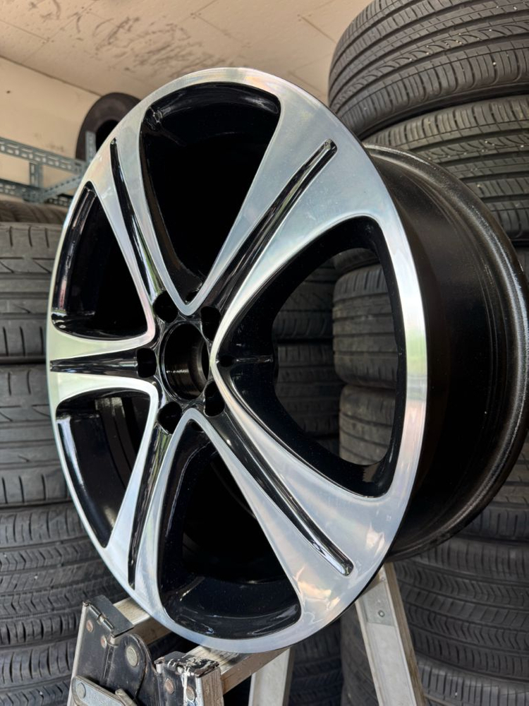 벤츠E클래스 w213 18인치 정품휠세트 팝니다--6