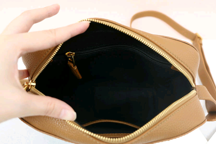 정품) 발리 카메라백 크로스백--4