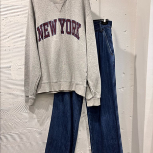 헤이그 24년 뉴욕 스웻셔츠