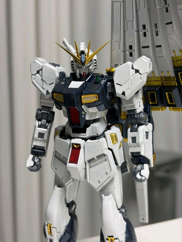 RG 뉴건담 티타늄 피니쉬 가조립--1